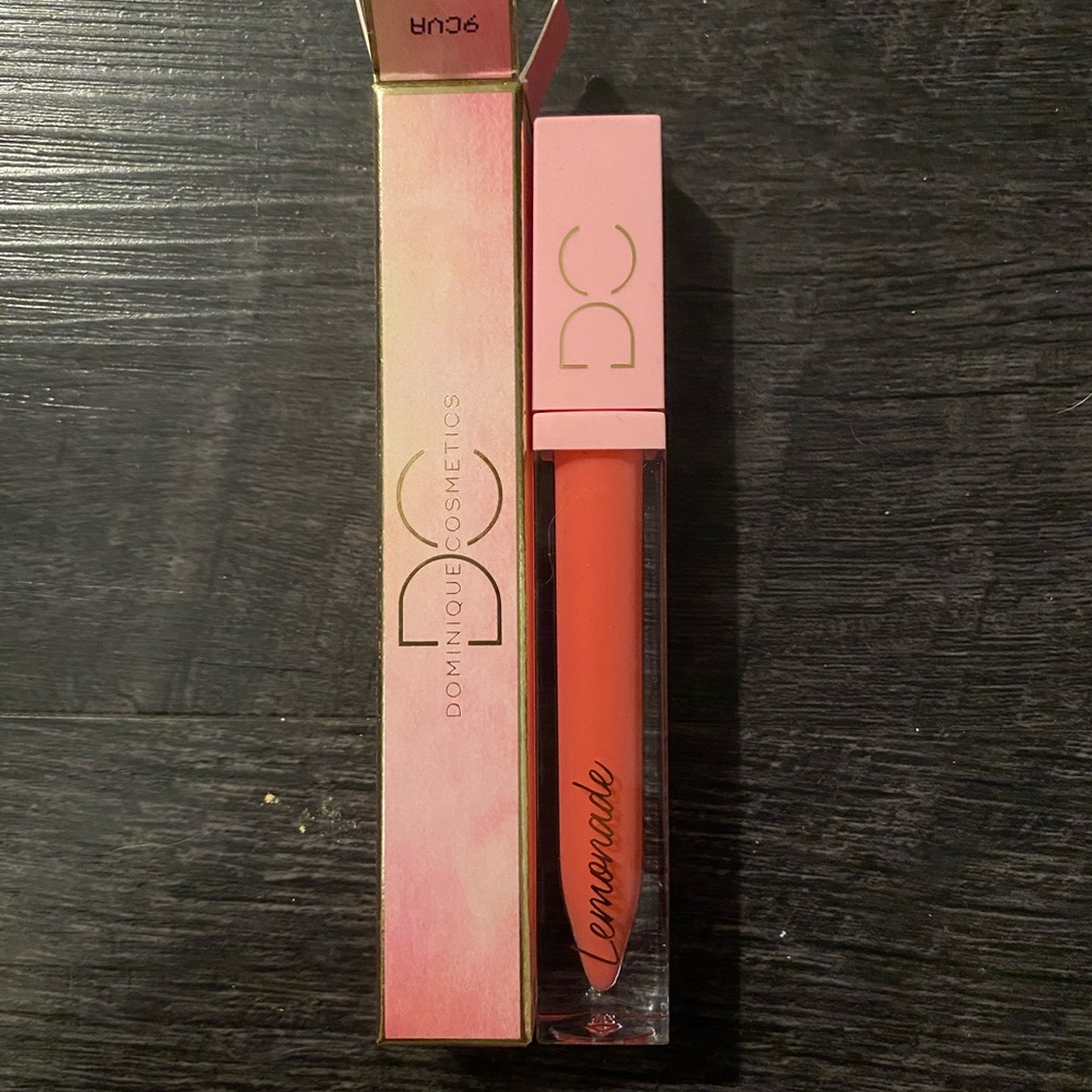 Dominique lipstick